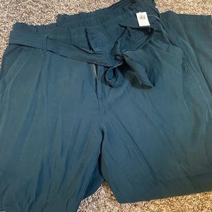 Women’s High Waisted Belted Straight Leg Pants- Never Worn